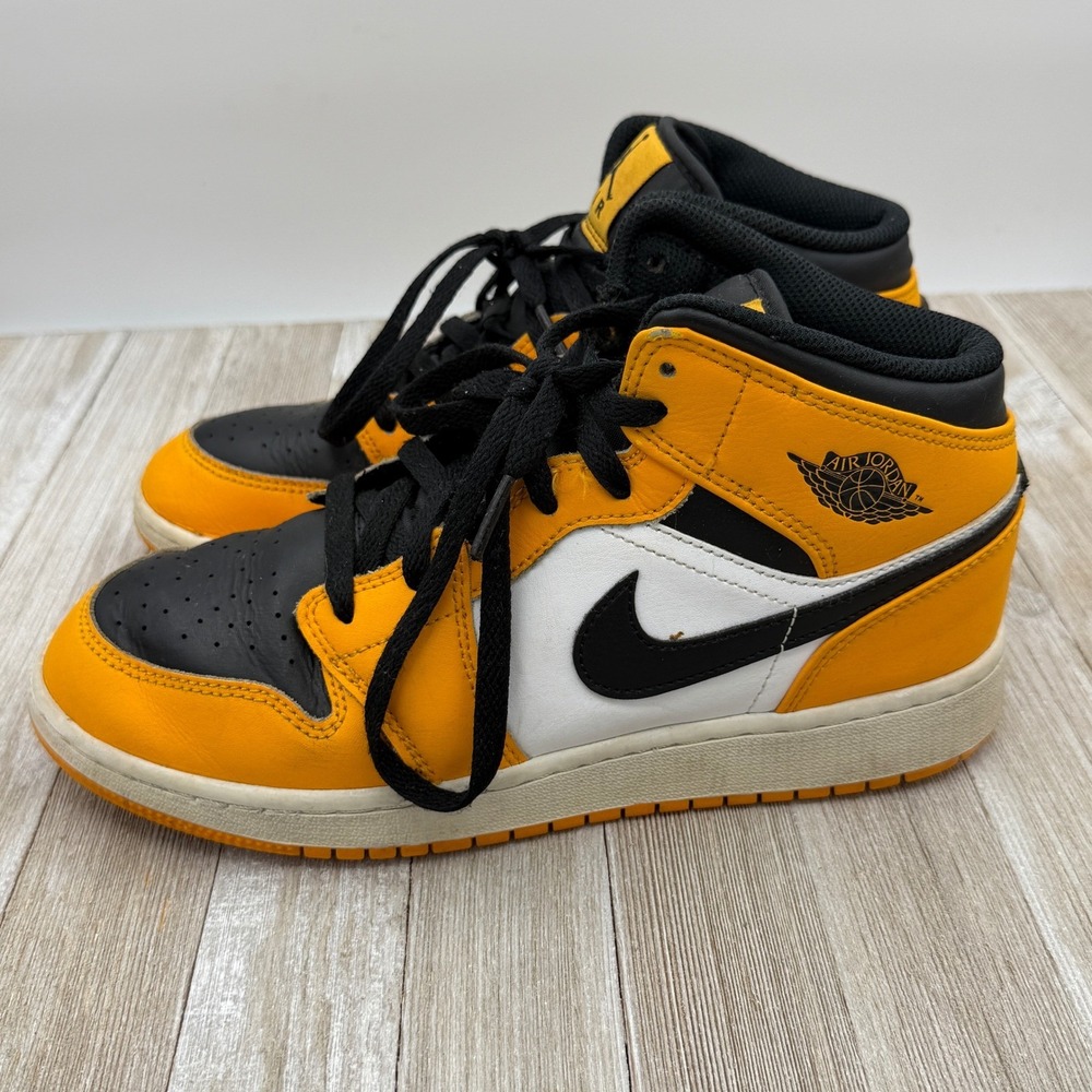 NIKE Air Jordan 1 Mid Taxi Yellow Black White 6.5Y Sneakers Streetwear Schoolbus